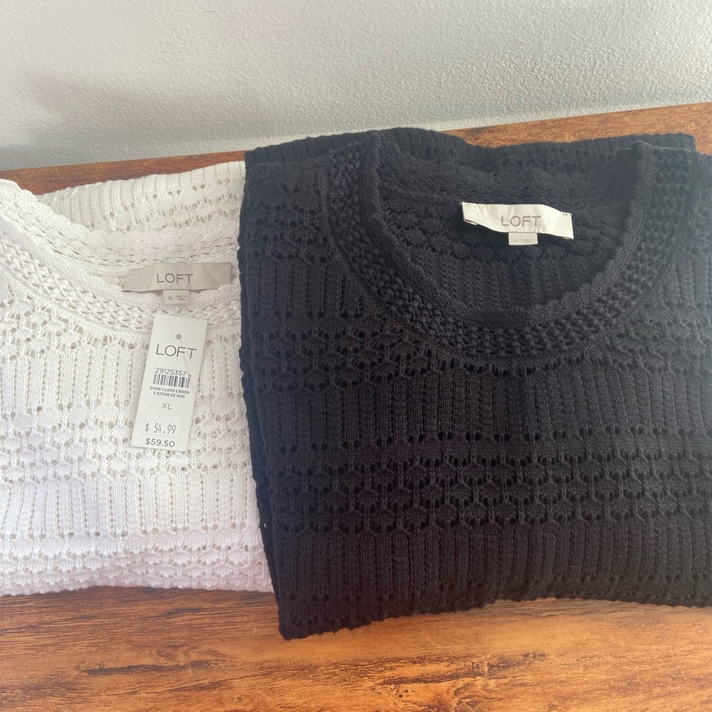 2  LOFT Women’s Black and White Textured Crew Neck Sweaters